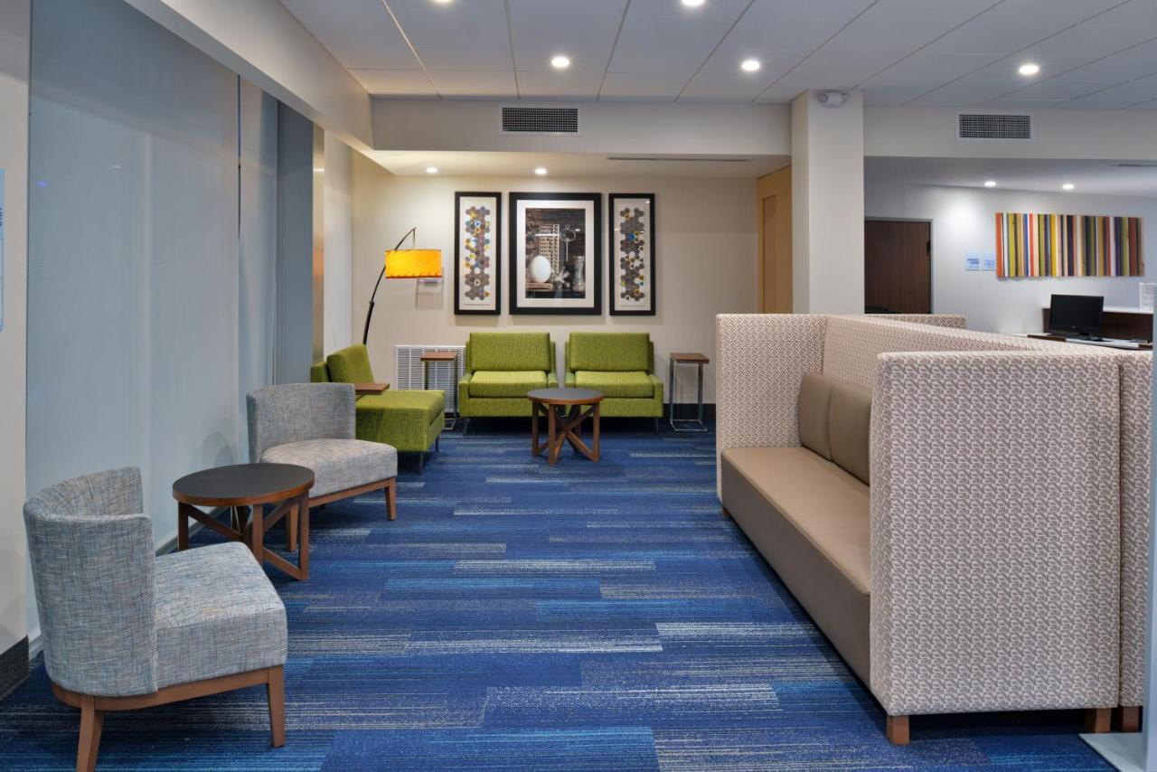 Holiday Inn Express Orlando - South Park By Ihg Williamsburg Exterior photo
